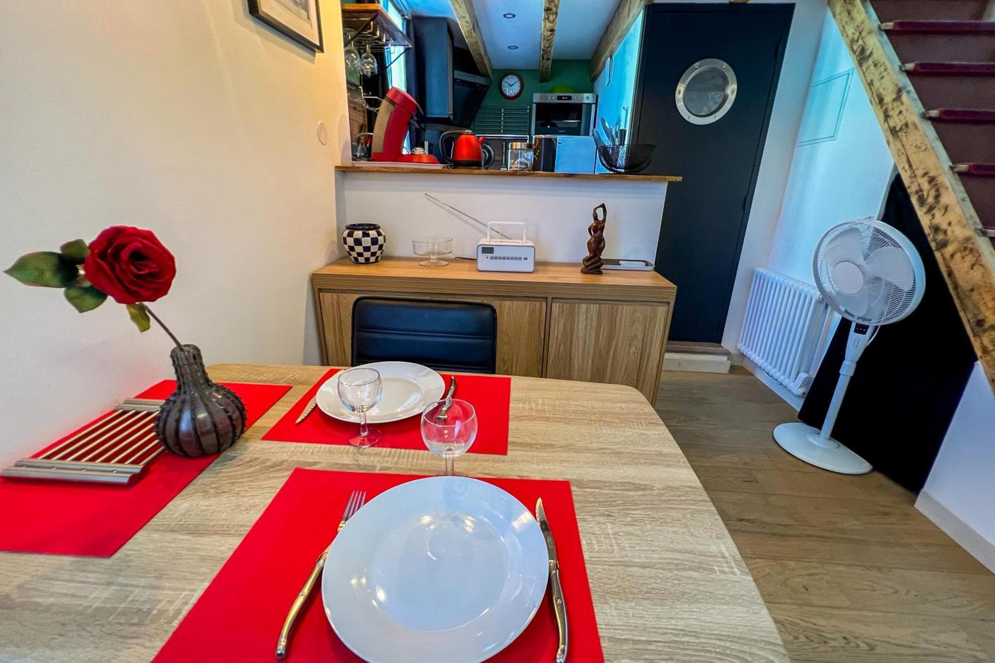 Duplex Au Calme, Quartier Des Artistes Apartment *